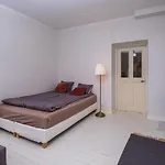 Appartement Fall For With Elvis Vibes Free Wifi Helsinki