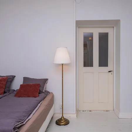 Fall For With Elvis Vibes Free Wifi * Helsinki