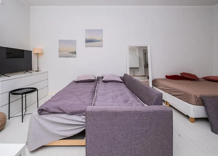 Fall For With Elvis Vibes Free Wifi Helsingfors